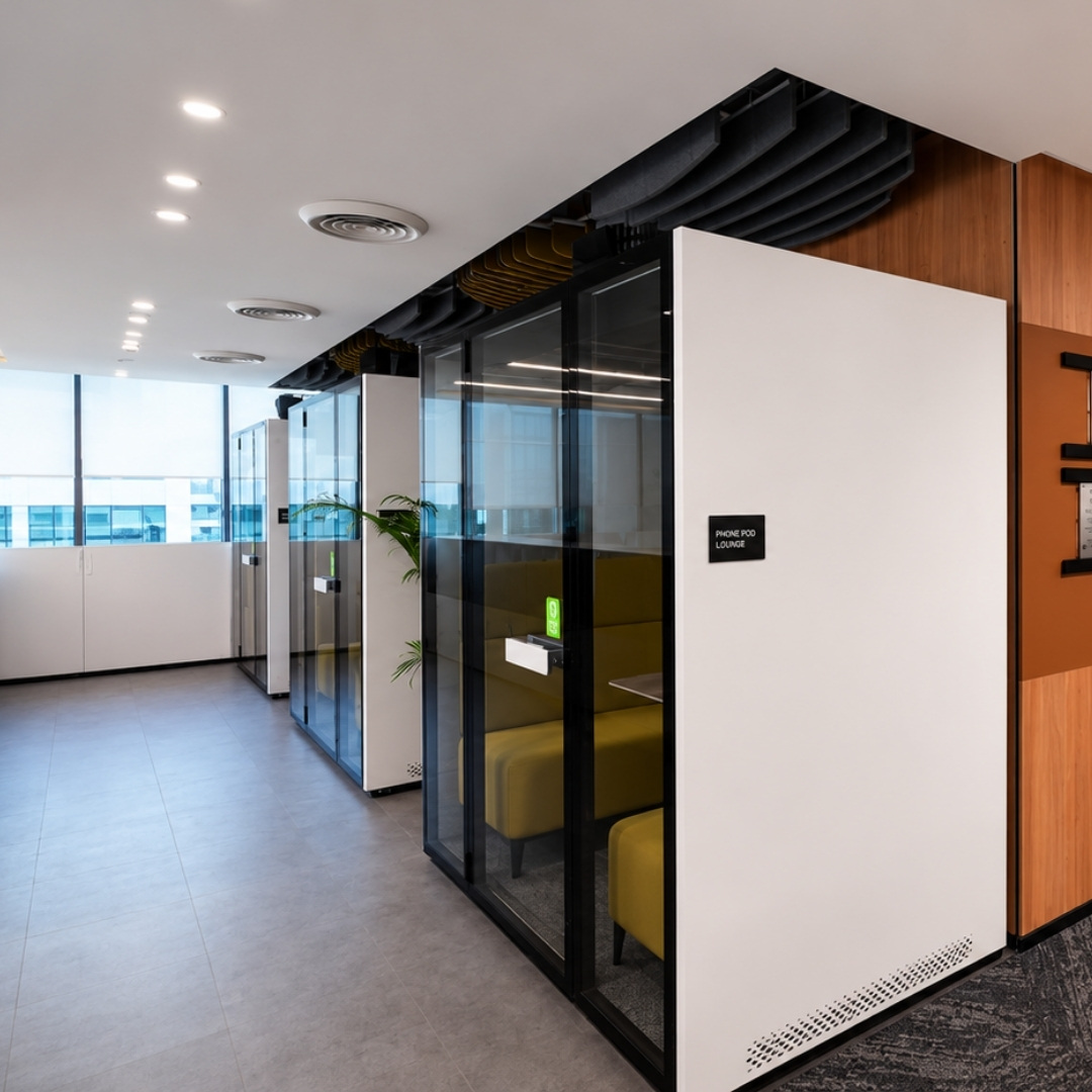 Meeting pod (4-6 person)